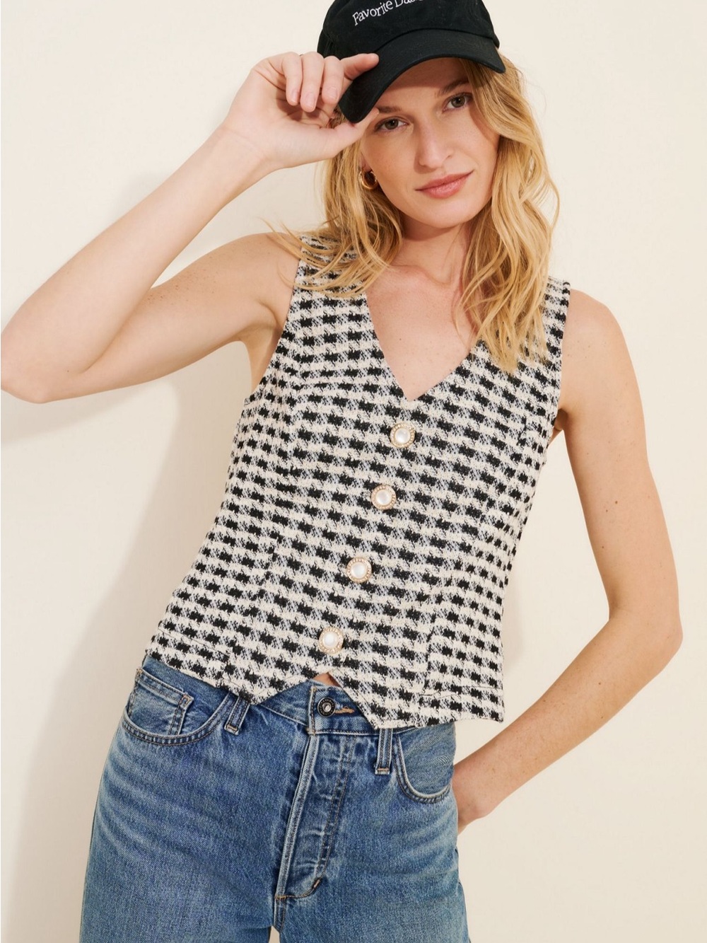 Porridge Tweed Houndstooth V‑Neck Sweater Vest- Black & White
